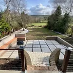 5 Bedroom Detached Family * Earby