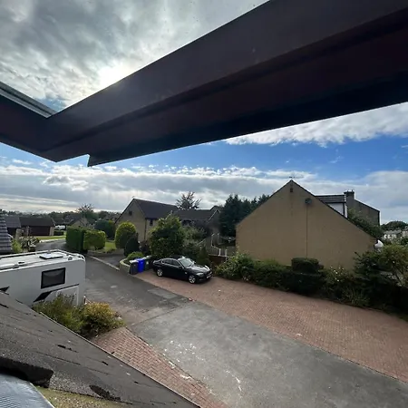 5 Bedroom Detached Family Earby