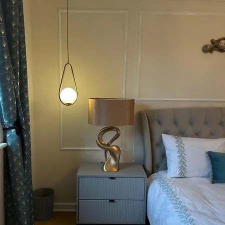 5 Bedroom Detached Family Tatil Evi Earby