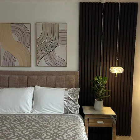 5 Bedroom Detached Family Casa vacanze