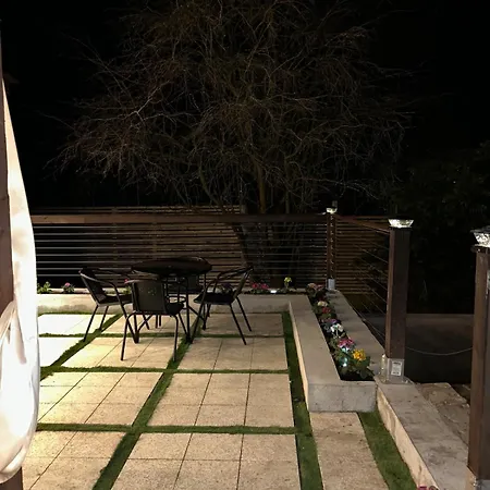 5 Bedroom Detached Family *