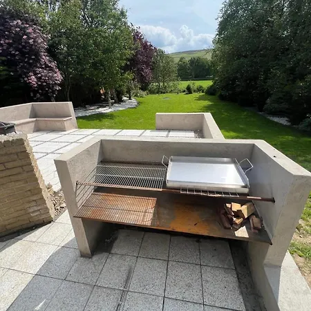 5 Bedroom Detached Family Casa vacanze *