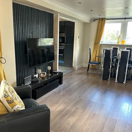 別荘 5 Bedroom Detached Family