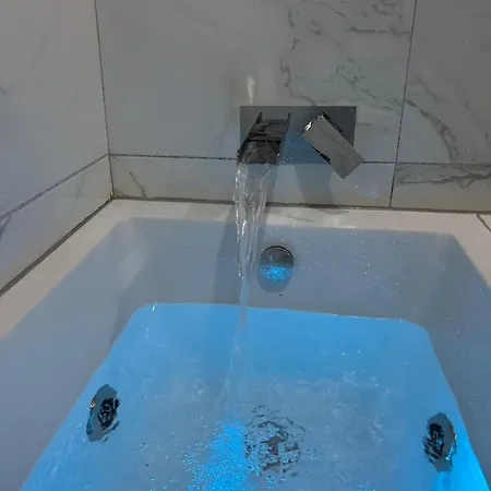 別荘 5 Bedroom Detached Family Earby