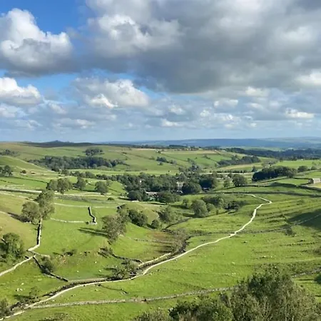 Semesterbostad 5 Bedroom Detached Family Earby